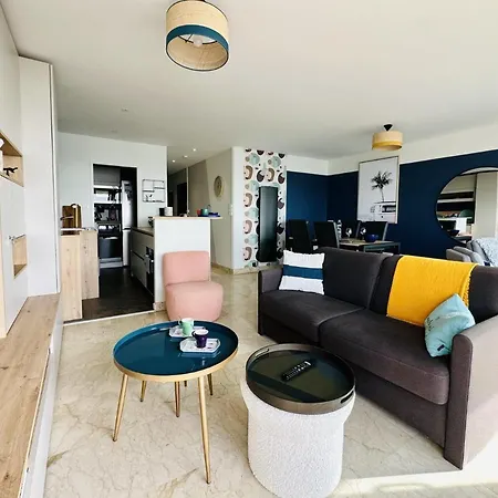 Rénové à Neuf Avec Vue Imprenable Sur La Baie Des Sables D Olonne 6 Pers Appartamento *